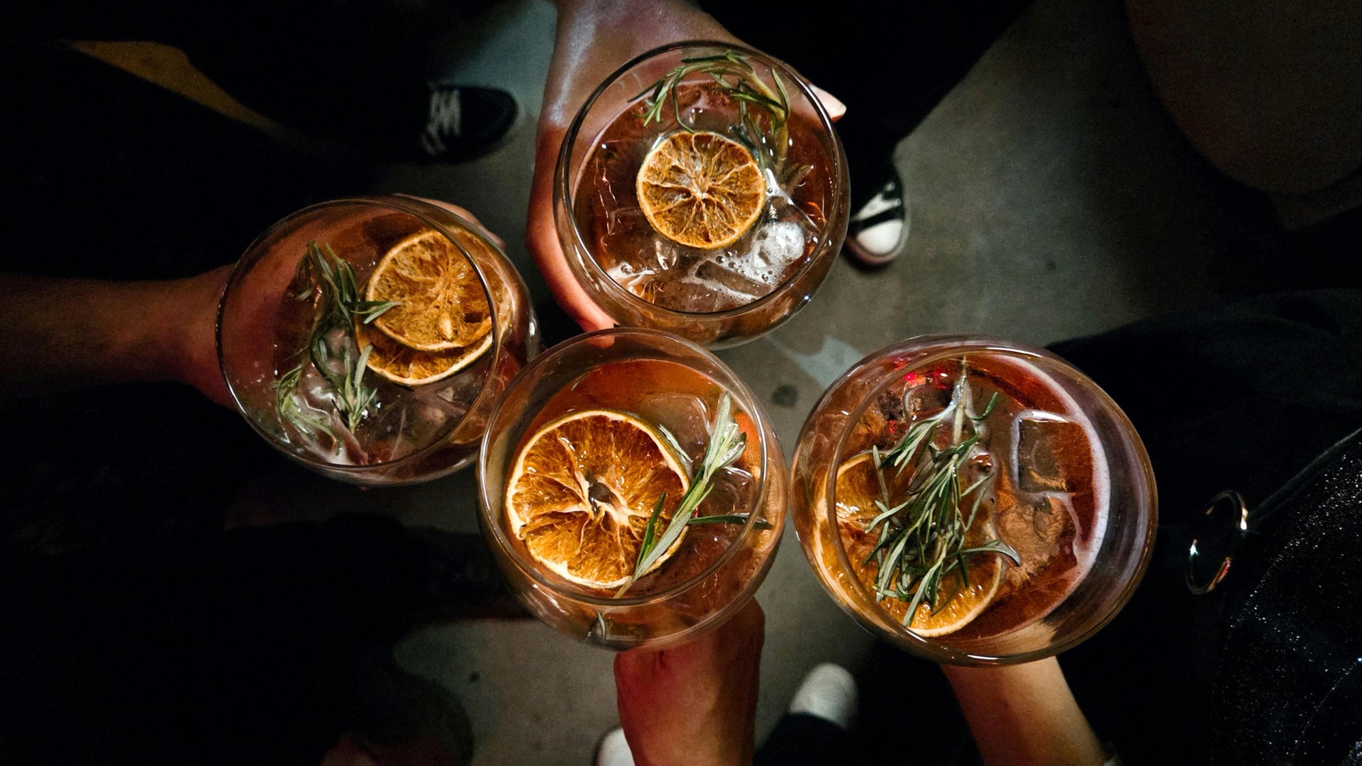 Bar mobile artisanal pour mariage international en Provence